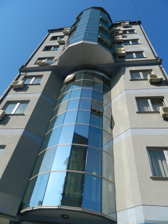 Garni Hotel Rile Men Ni Extérieur photo