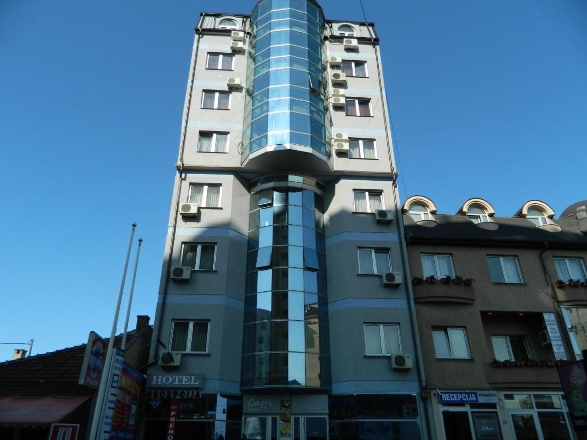 Garni Hotel Rile Men Ni Extérieur photo